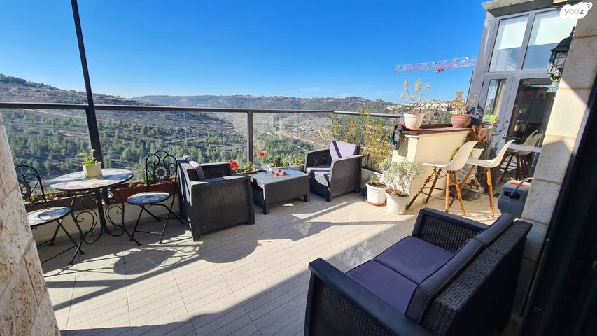 גג/ פנטהאוז, אבנר חי שאקי, גילה, ירושלים