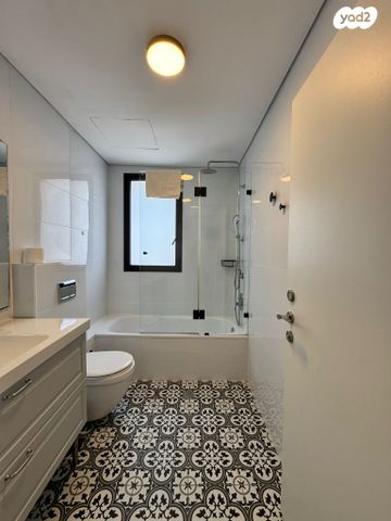 גג/ פנטהאוז, בן יהודה 185, הצפון הישן - צפון, תל אביב יפו