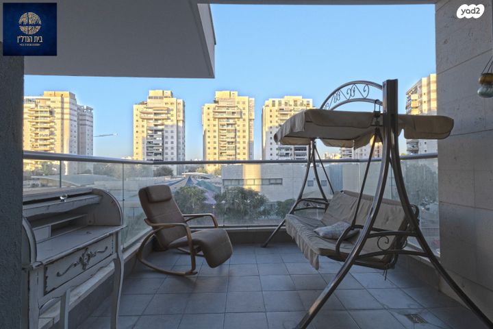 דירה, שדרות האלונים, פארק המושבה, באר יעקב