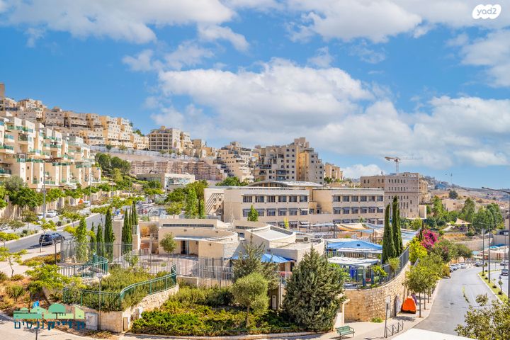 דירה, הרב כלפון משה הכהן, חומת שמואל, הר חומה, ירושלים