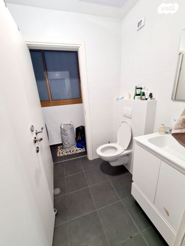 דירה, אסף, חרוזים, רמת גן