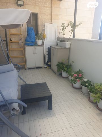 גג/ פנטהאוז, אבנר חי שאקי, גילה, ירושלים