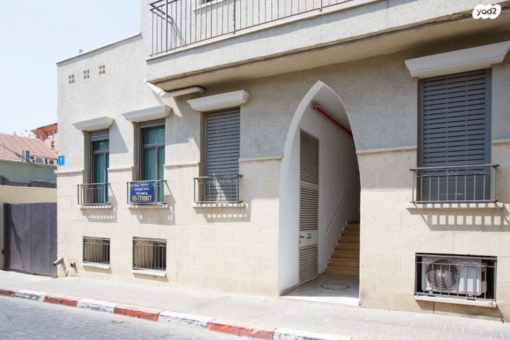 דירת גן, בן אחיטוב 7, עג'מי, גבעת העליה, תל אביב יפו