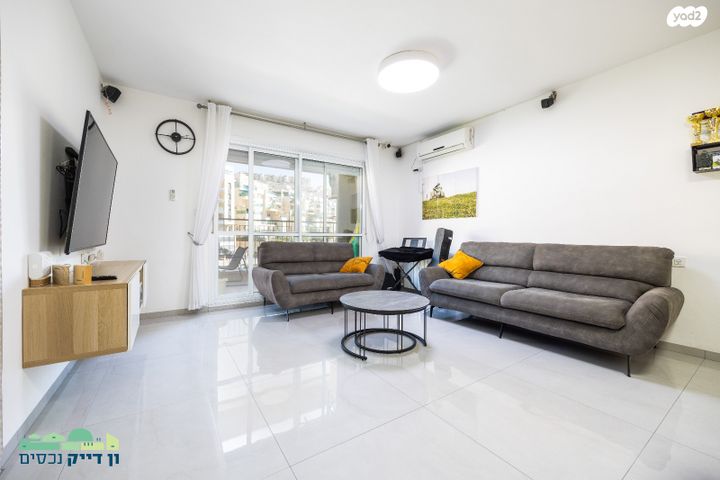 דירה, הרב כלפון משה הכהן, חומת שמואל, הר חומה, ירושלים