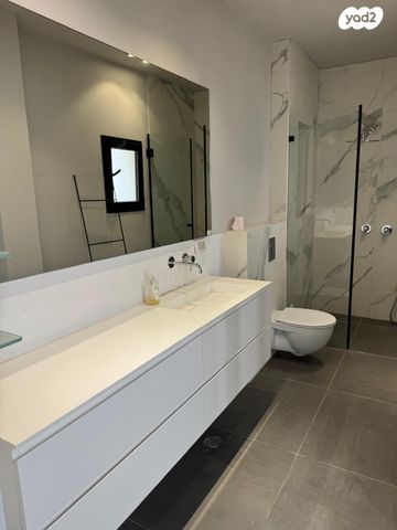 גג/ פנטהאוז, הדר, רמת השרון