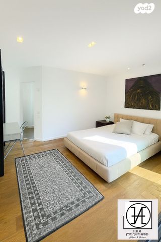 דופלקס, אלכסנדר סשה ארגוב, המשתלה, תל אביב יפו