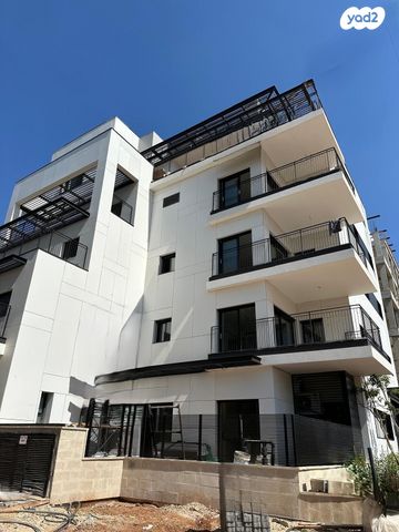 דירת גן, גרין פארק החדשה, הוד השרון