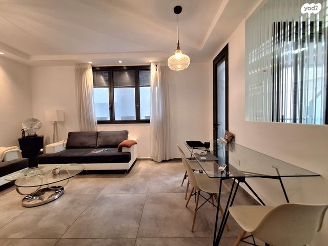 דירה, כרמלית, כרם התימנים, תל אביב יפו