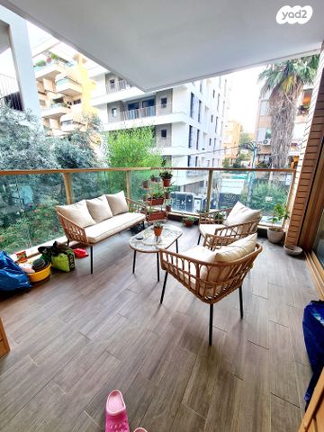 דירה, אסף, חרוזים, רמת גן