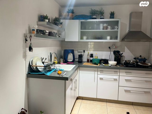 דירה, מחרוזת, יפו ד', גבעת התמרים, תל אביב יפו