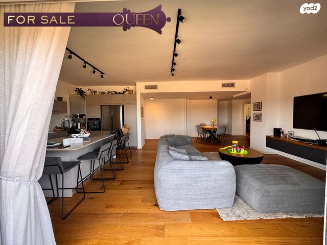 דירה, נווה זמר, רעננה