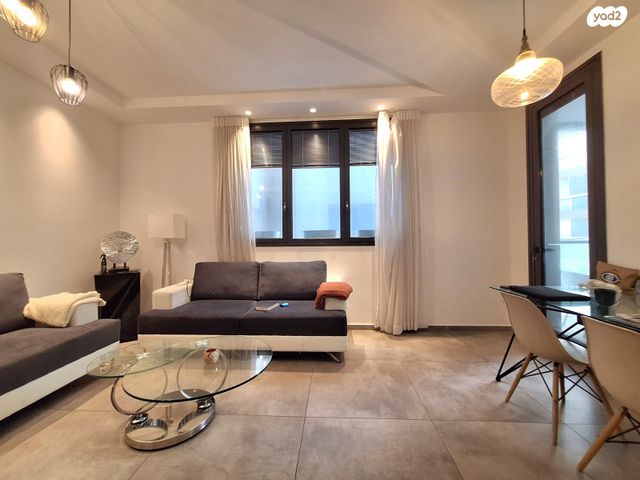 דירה, כרמלית, כרם התימנים, תל אביב יפו