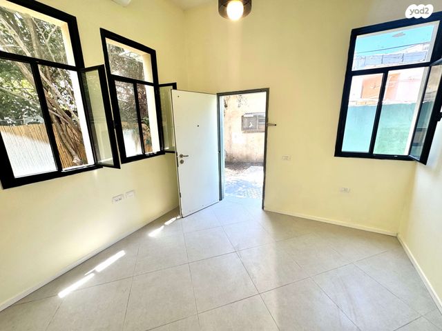 דירת גן, חסידי האומות 6, מכללת תל אביב יפו, דקר, תל אביב יפו