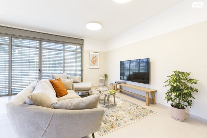 דירת גן, בן אחיטוב 7, עג'מי, גבעת העליה, תל אביב יפו