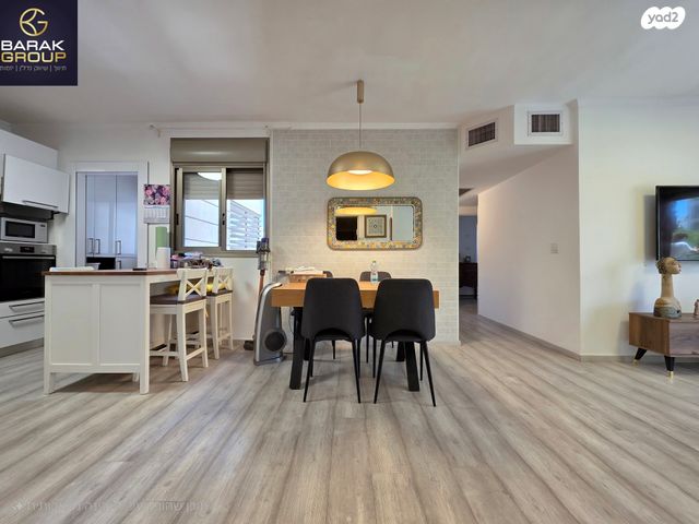 דירה, יוסף 12, קרית השרון, נתניה