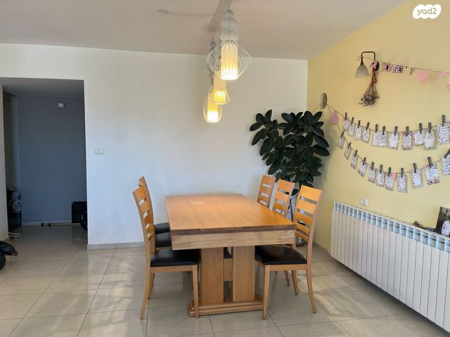 דירה, אלעזר