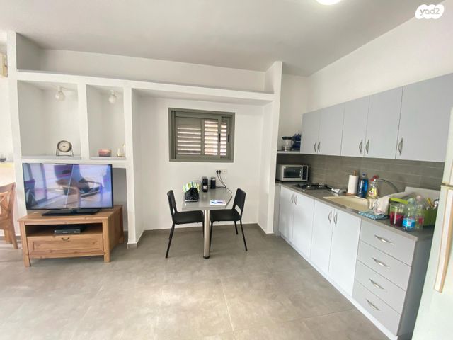 דירה, ביאליק 12, ארלוזורוב, כפר סבא