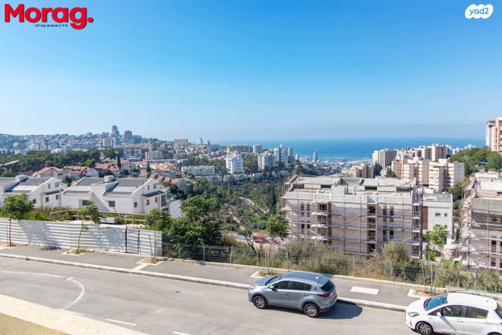 דירה, יהודה עמיחי, גבעת זמר, חיפה