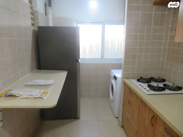 שדרות השופטים 10