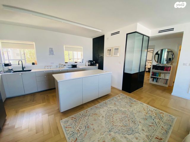 דירה, תכלת, אבני חן, מודיעין מכבים רעות