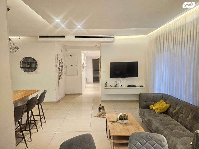 דירת גן, שקמים ואגמים, אשקלון