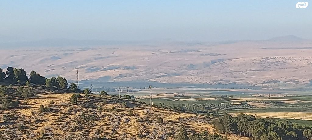 גג/ פנטהאוז, הפיקוס, שאר העיר, חצור הגלילית