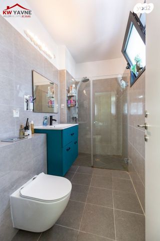 דירה, רחל המשוררת, נאות שמיר, יבנה