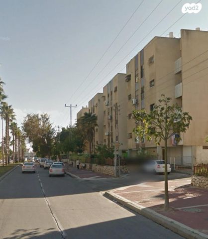 שקמים ואגמים