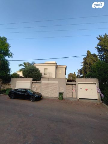 הרב יצחק נסים 