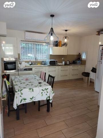 דירה, ההשכלה, גבעת נשר, נשר