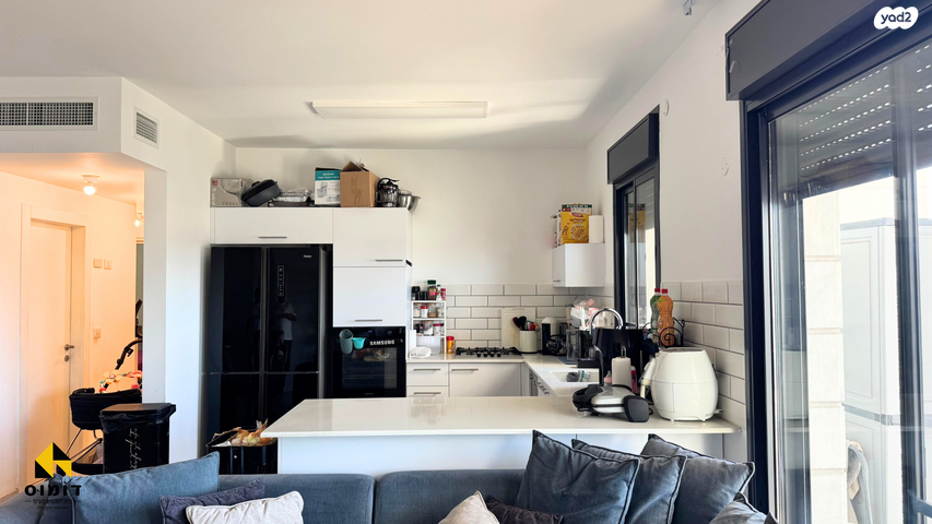 דירה, יעקב תמרי, חצרות המושבה, רחובות