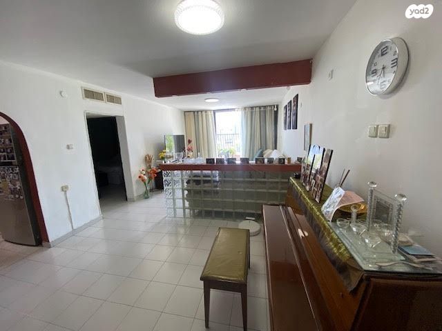 גג/ פנטהאוז, סוקולוב, אגרובנק, חולון