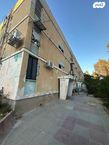 דירה, שמעון בר גיורא, שכונה ד', באר שבע