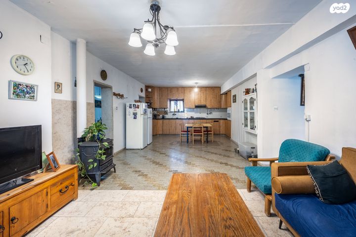 דירת גן, יהודה הנשיא 11, קטמונים, ירושלים