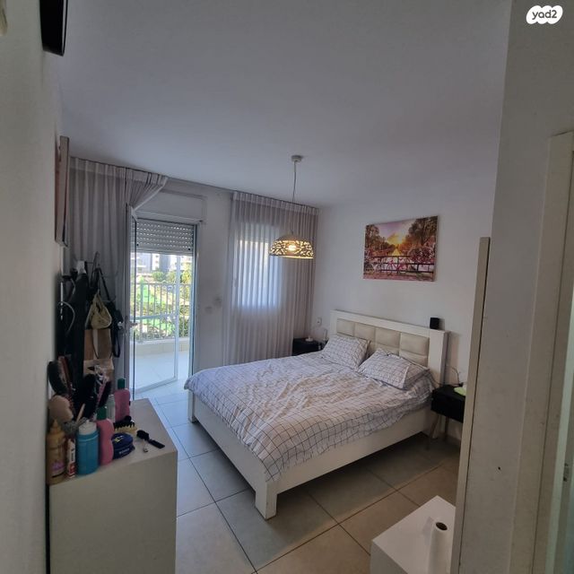 דירה, שבט יהודה 4, אחיסמך, לוד