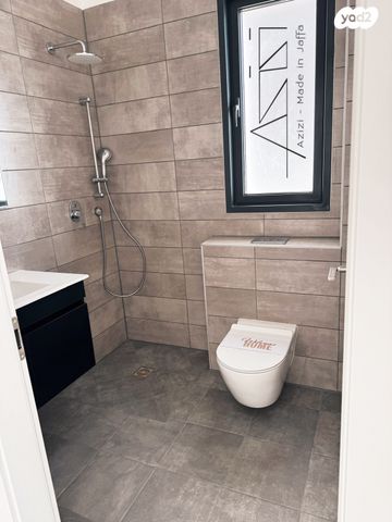 דירה, הרצליה