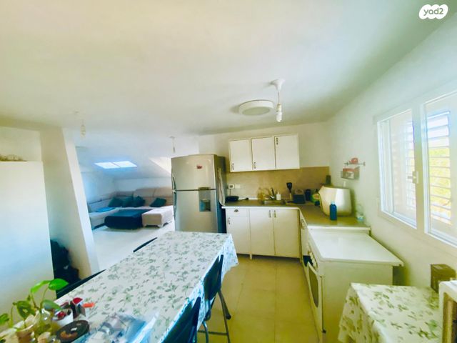 יחידת דיור, נווה נאמן, הוד השרון