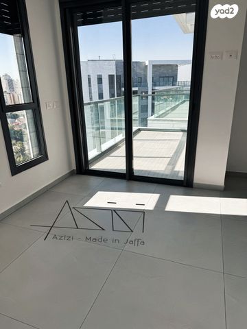 דירה, הרצליה