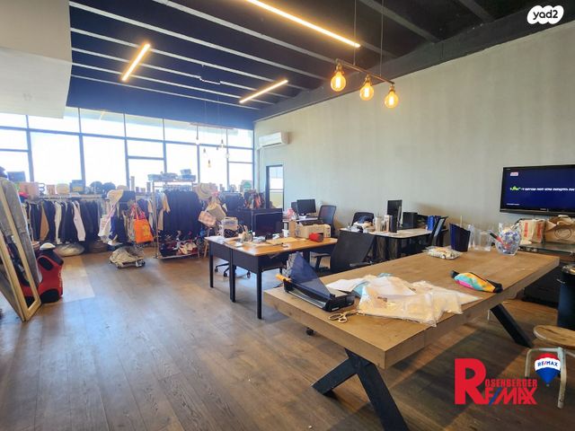 חנויות/ שטח מסחרי, דרך בן צבי 84, אזור תעסוקה צומת חולון, תל אביב יפו