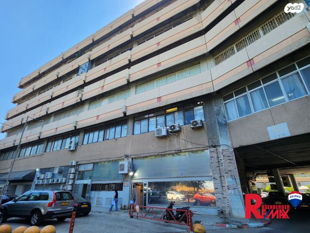 חנויות/ שטח מסחרי, דרך בן צבי 84, אזור תעסוקה צומת חולון, תל אביב יפו