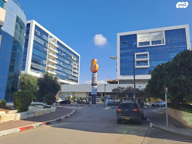 משרדים, הנגר, הוד השרון