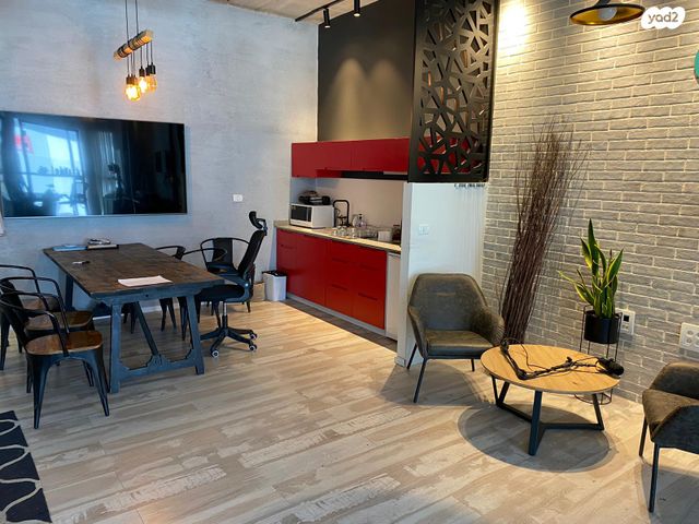 משרדים, הנגר, הוד השרון