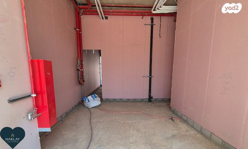 חנויות/ שטח מסחרי, כרמי בנימינה, בנימינה גבעת עדה