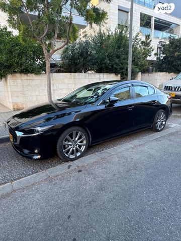 מודעת רכב מאזדה 3