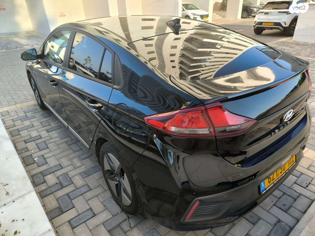 יונדאי איוניק