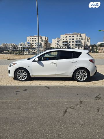 מודעת רכב מאזדה 3