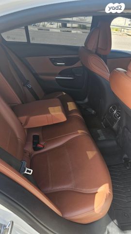 מרצדס-בנץ C-class