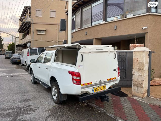 מיצובישי טרייטון / L200