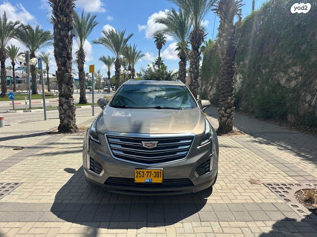 מודעת רכב קאדילק XT5