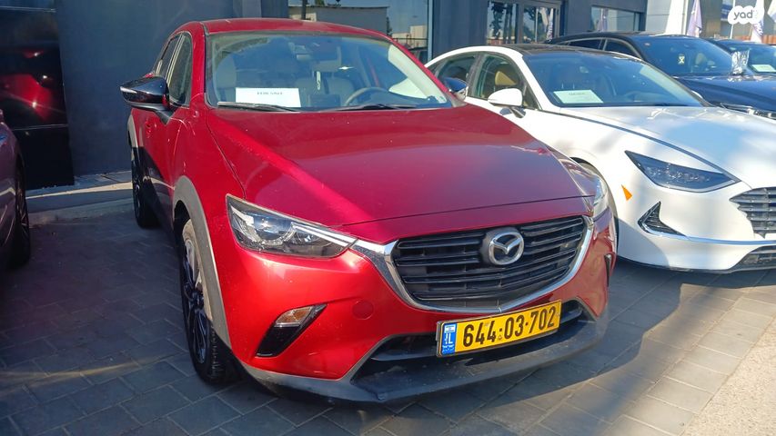 מודעת רכב מאזדה CX-3